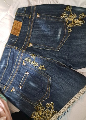 Zara Nakışlı Dantelli Koyu Mavi Mini Kot Şort