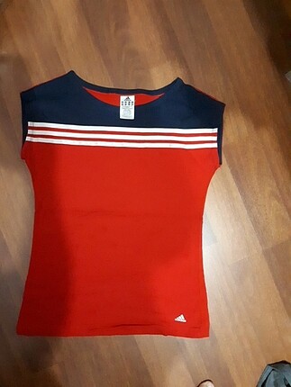 m Beden kırmızı Renk Bayan tshirt