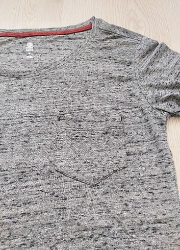 Adidas T-shirt