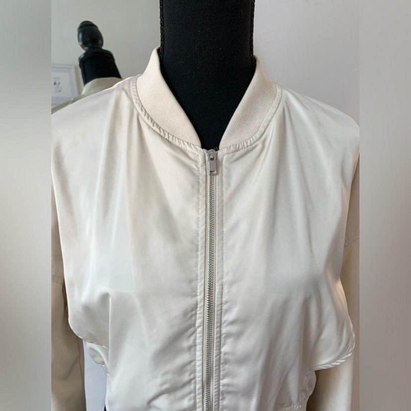 Zara krem bej cropped saten bomber Ceket - Görsel 4
