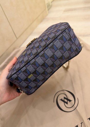 Guess monogram desenli logolu çanta - Görsel 2