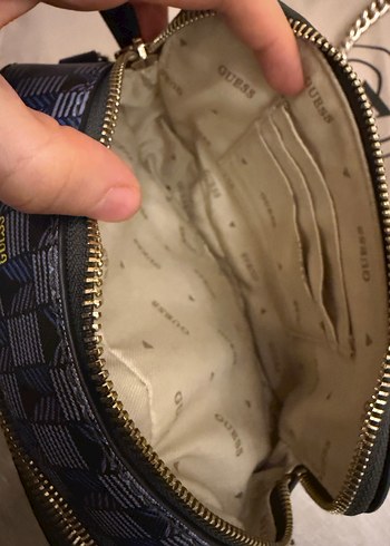 Guess monogram desenli logolu çanta - Görsel 6