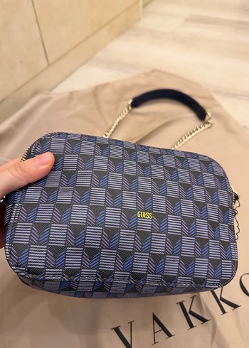 Guess monogram desenli logolu çanta - Görsel 3