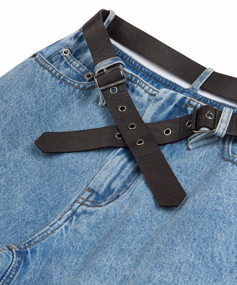 Twist çarpraz kemerli jean pantolon - Görsel 5