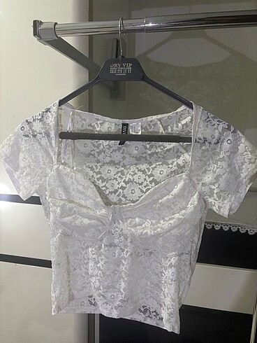 H&M Dantel crop H&M