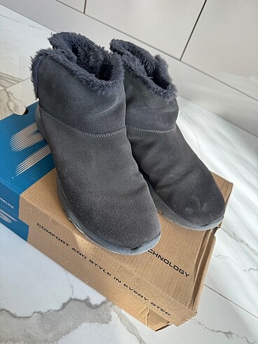 Skechers bot
