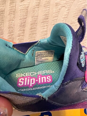 31 Beden Skechers Çocuk Ayakkabı