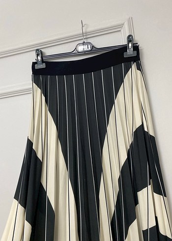 Kahverengi Desenli Pilili Uzun Etek - Görsel 3