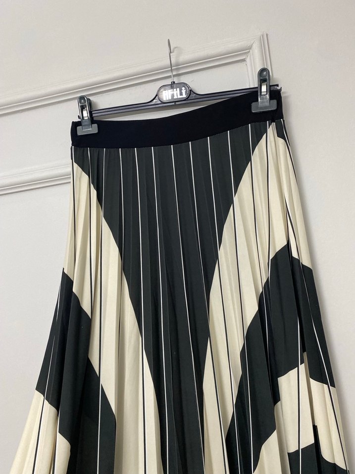 Kahverengi Desenli Pilili Uzun Etek - Görsel 3