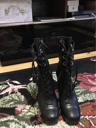 Miu miu topuklu bot