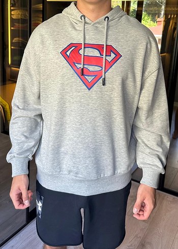 Gri Kapüşonlu Superman Baskılı Sweatshirt