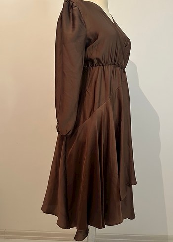 Kahverengi Uzun V Yaka Drapeli Elbise - Görsel 6