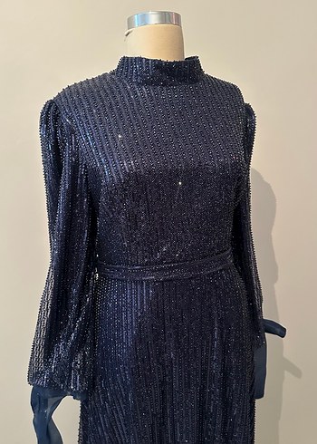 Parlak Lacivert Uzun Kollu Pilili Abiye Elbise - Görsel 5