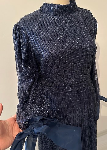 Parlak Lacivert Uzun Kollu Pilili Abiye Elbise - Görsel 3