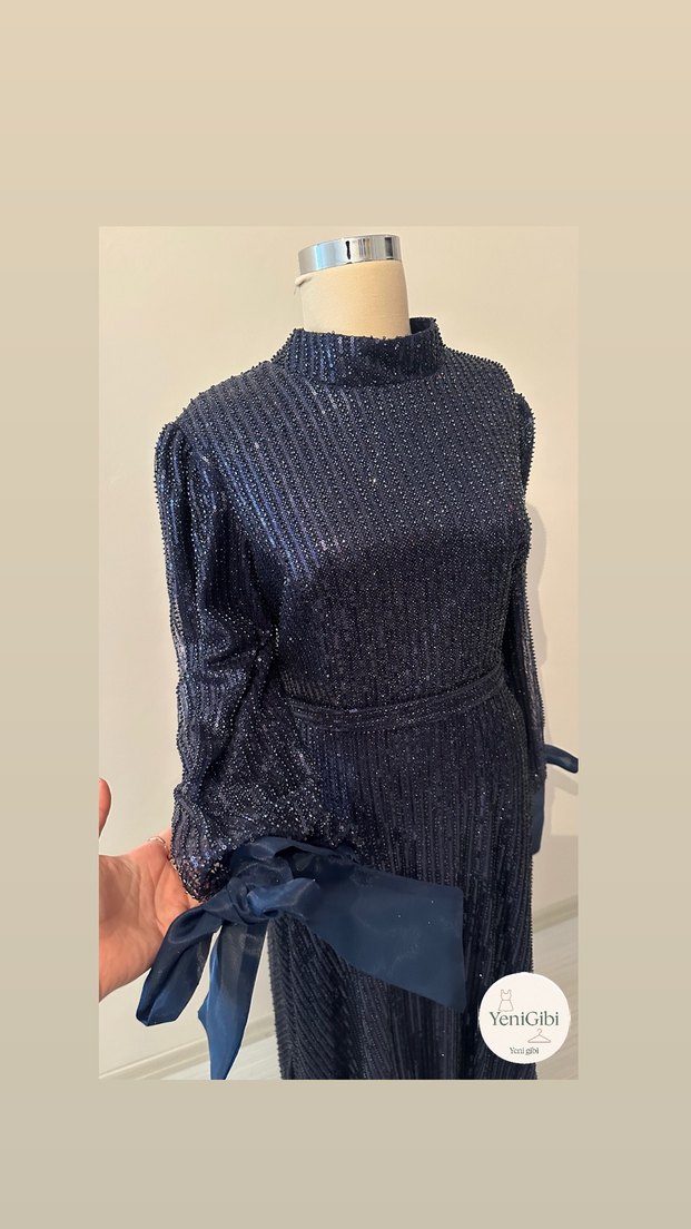 Parlak Lacivert Uzun Kollu Pilili Abiye Elbise - Görsel 4