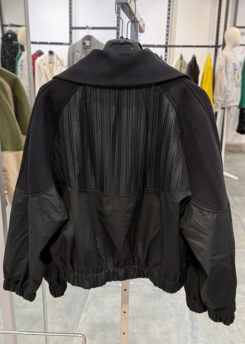 Zara Zara Siyah Pilili Mini Ceket