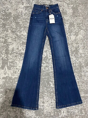 Bershka Flare Jean