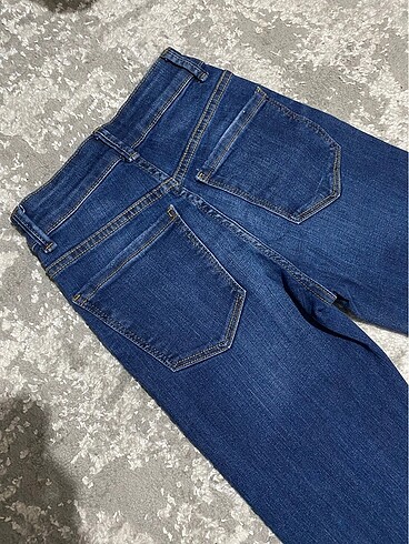 32 Beden Bershka Flare Jean