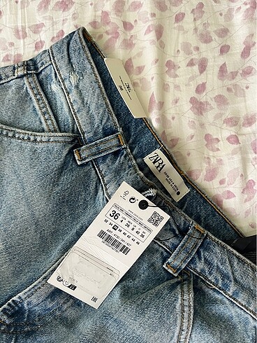 36 Beden mavi Renk Zara jean şort-kapri