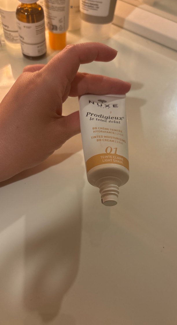 Nuxe Prodigieux 01 Işıltılı Bej BB Krem - Görsel 3