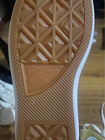 37 Beden altın Renk Converse