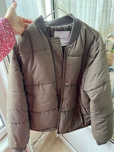 Bershka mont