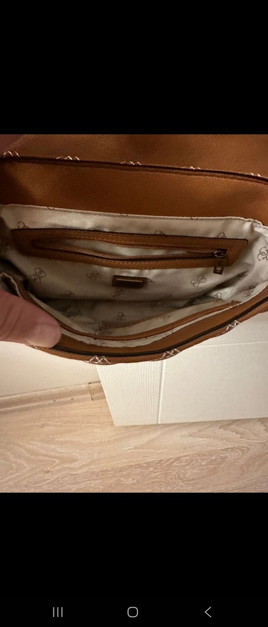 GUESS Zincir Detaylı Kahverengi Deri Kadın Çanta - Görsel 4