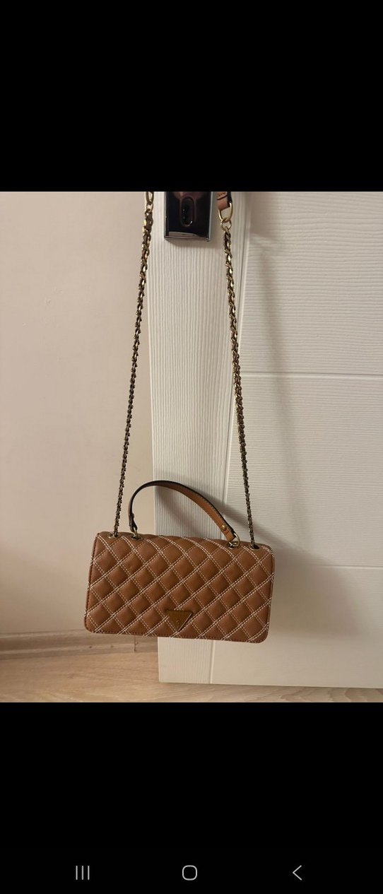 GUESS Zincir Detaylı Kahverengi Deri Kadın Çanta - Görsel 3