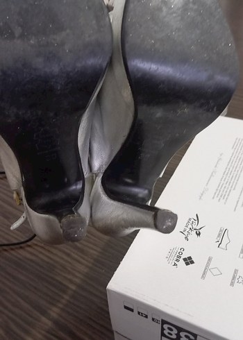 5 saat nişanda giyildi fırsat ürünü - Görsel 3