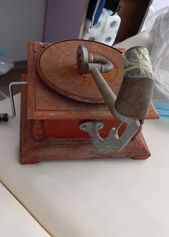 Kahverengi Ahşap Gramofon Müzik Sistemi