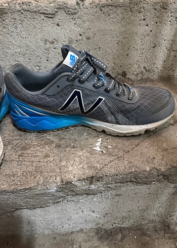 Gri Spor Ayakkabı Velcro Detaylı - Görsel 2