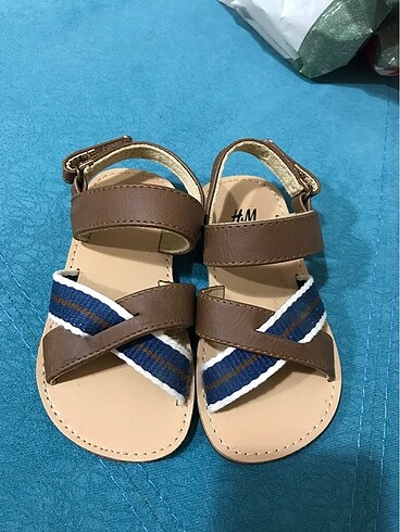 H&M Bebek sandalet