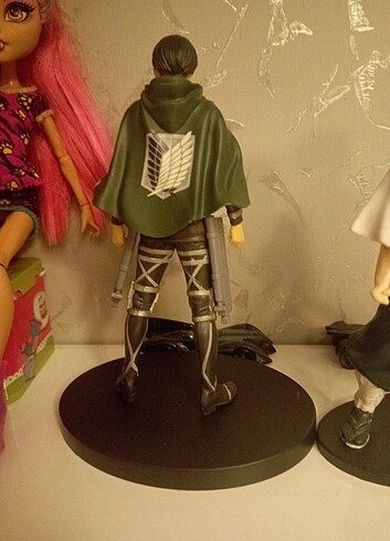 Levi Ackerman Figür