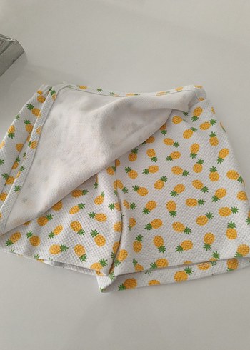 10 Yaş Beden sarı Renk Kız Çocuk Ananas Desenli şort etek