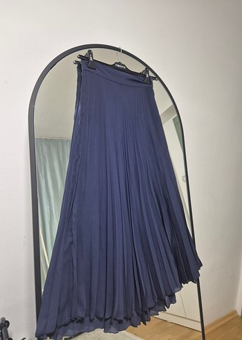 LC Waikiki Lacivert Piliseli Uzun Kadın Etek