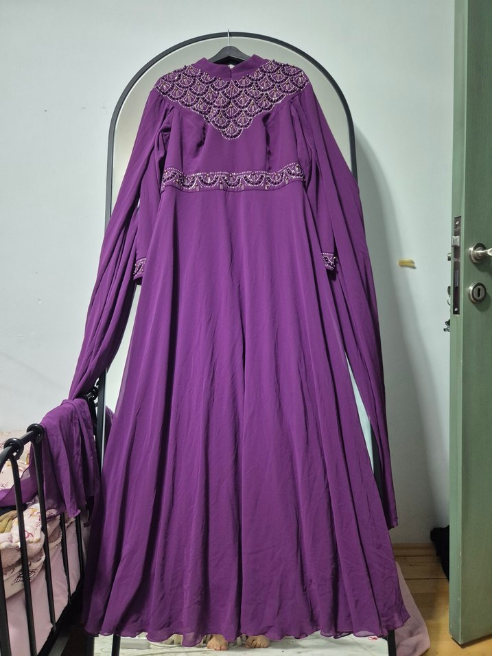 Mor İşlemeli Uzun Kollu Uzun Abiye Elbise - Görsel 2