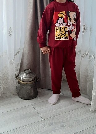 Hem kızlara hemde erkeklere unisex takım 