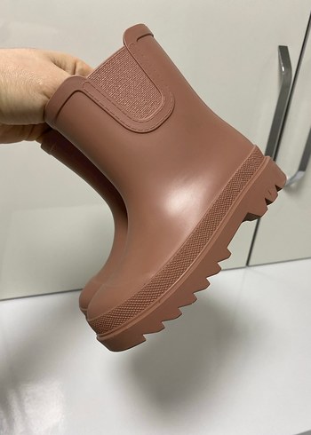 Kız Çocuk Kahverengi Kauçuk Bot - Görsel 2