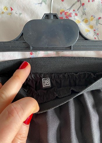 Siyah Pilili Uzun Kadın Etek - Görsel 2