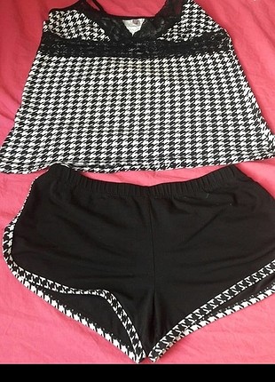 Pijama takımı