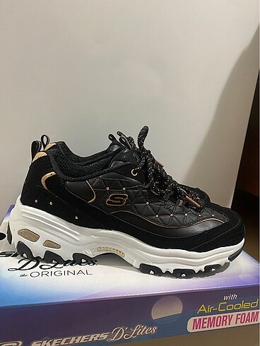 Skechers Spor Ayakkabı