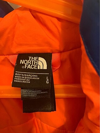 11-12 Yaş Beden lacivert Renk The North face l beden çocuk montu
