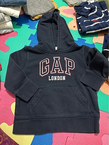 Gap kapüşonlu