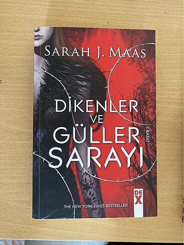 Dikenler ve güller sarayı
