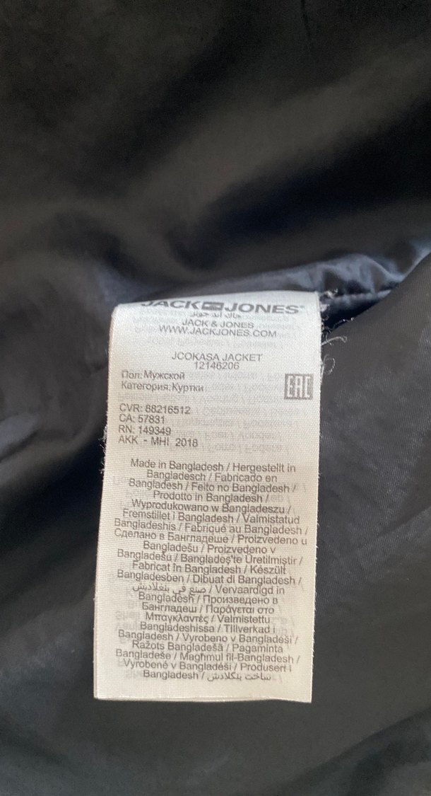 Düğmeli Siyah Erkek Kapitone Ceket - Görsel 3