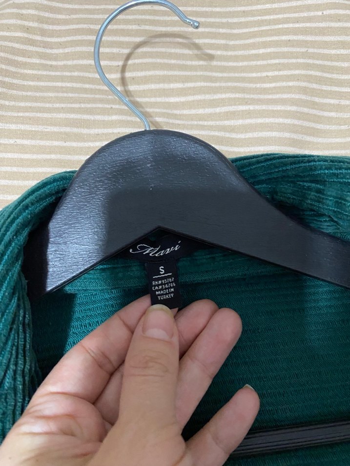 Düğmeli Turkuaz Kadife Gömlek - Görsel 3