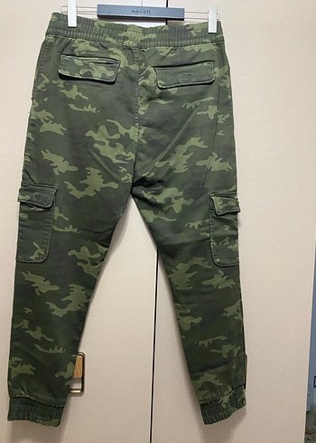 Kamuflaj Desenli Bol Kesim Pantolon - Görsel 4