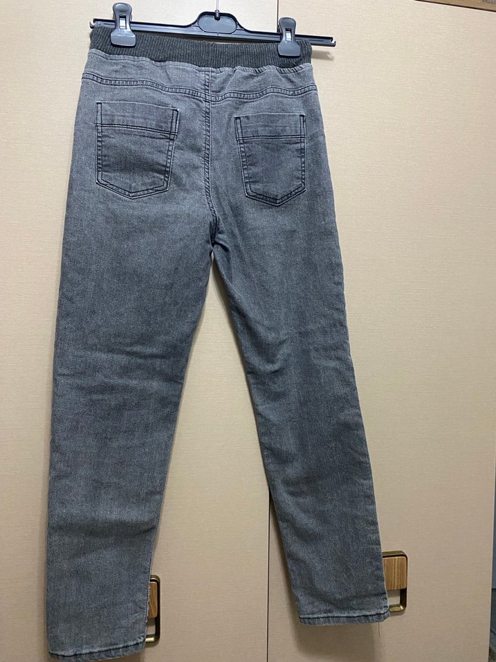 Gri Bel Detaylı Erkek Çocuk Denim Pantolon - Görsel 4