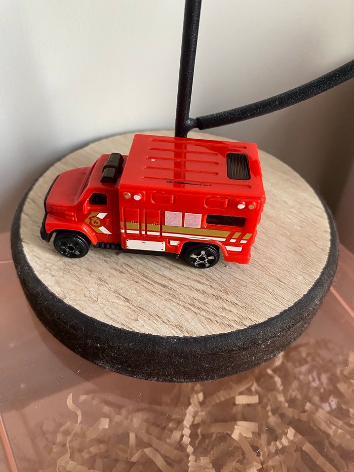 Kırmızı Oyuncak İtfaiye Aracı - Görsel 4