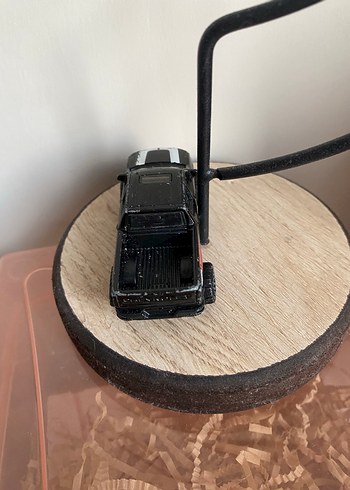 Siyah Minyatür Oyuncak Araba - Görsel 2